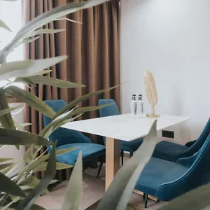 Poem Apartments, Canteras Lägenhet