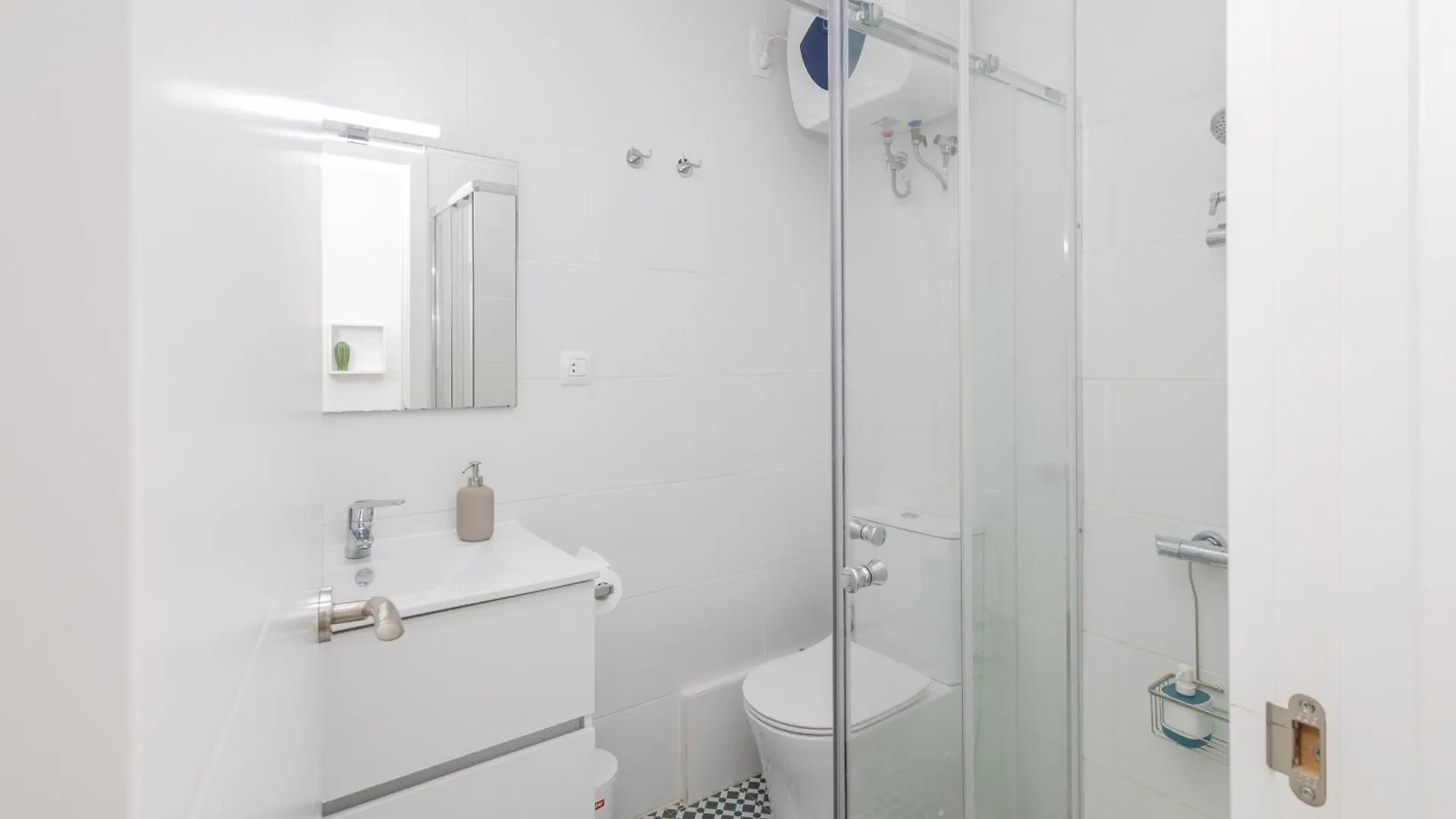 Las Canteras Beach Workfriendly Bright Studio Las Palmas de Gran Canaria Apartment