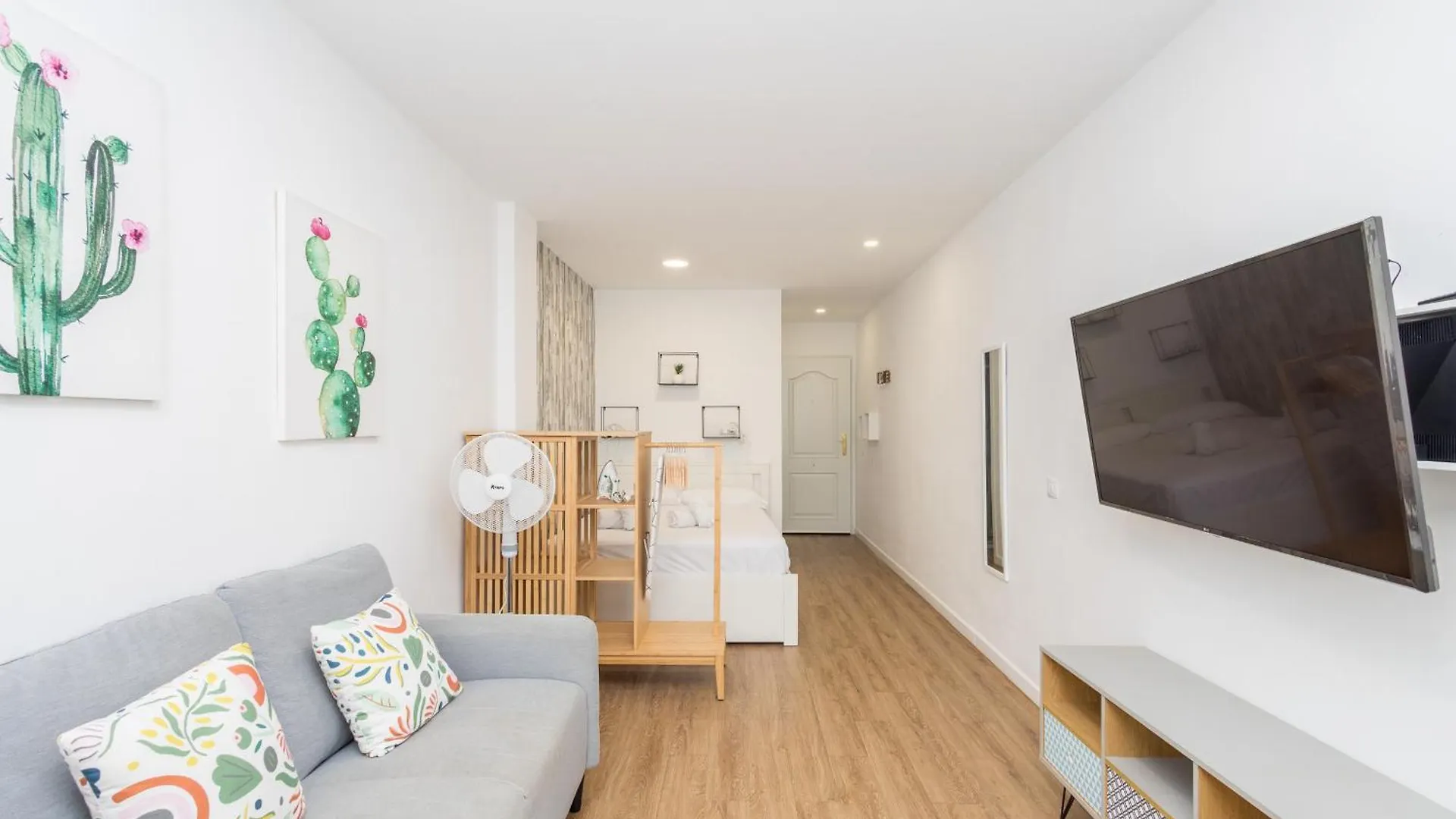 Apartment Las Canteras Beach Workfriendly Bright Studio Las Palmas de Gran Canaria