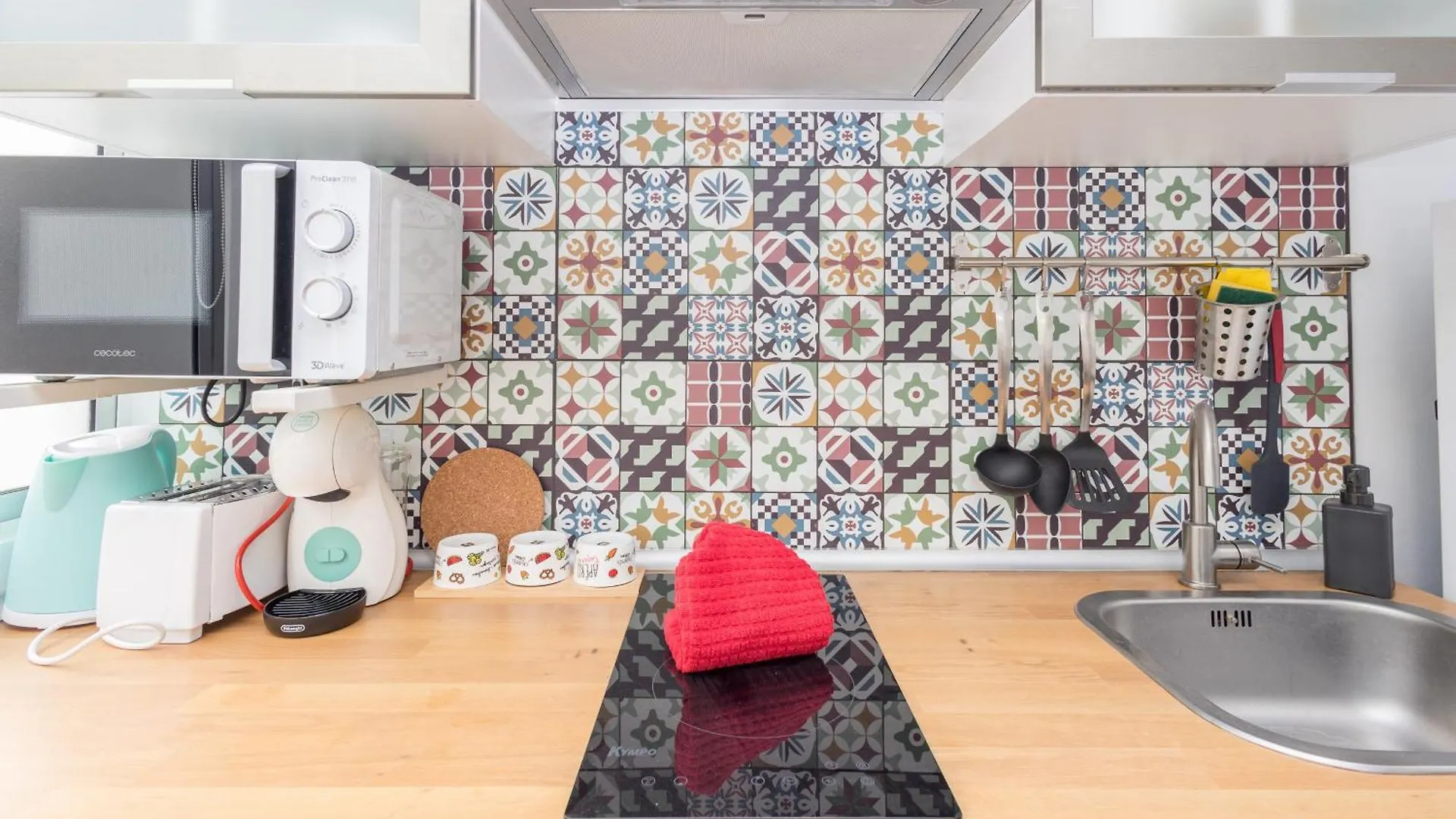 Las Canteras Beach Workfriendly Bright Studio Las Palmas de Gran Canaria